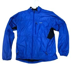 Patagonia Men's Vibrant Blue Windbreaker